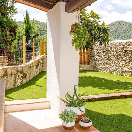 Вилла El Molino De Besalu Casa Con Jardin Экстерьер фото