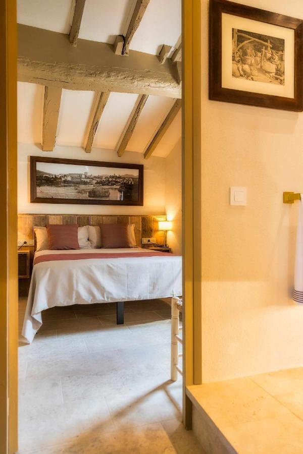 Вилла El Molino De Besalu Casa Con Jardin Экстерьер фото