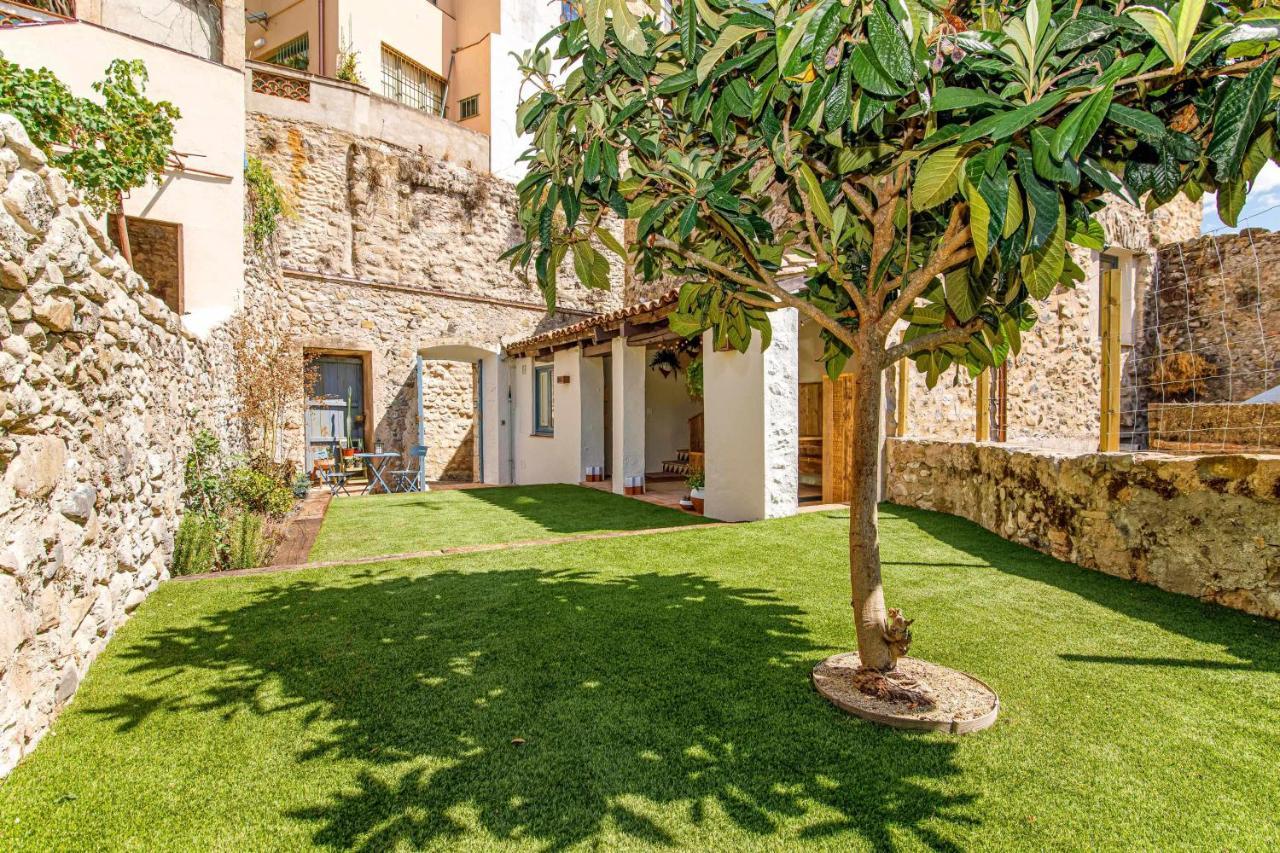 Вилла El Molino De Besalu Casa Con Jardin Экстерьер фото